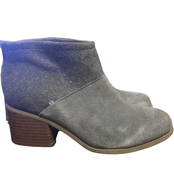 TOMS Lacy Suede Block Heel Ankle Bootie - Picture 3 of 11